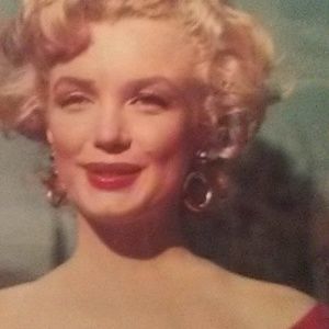 Meet your Posher, Jes