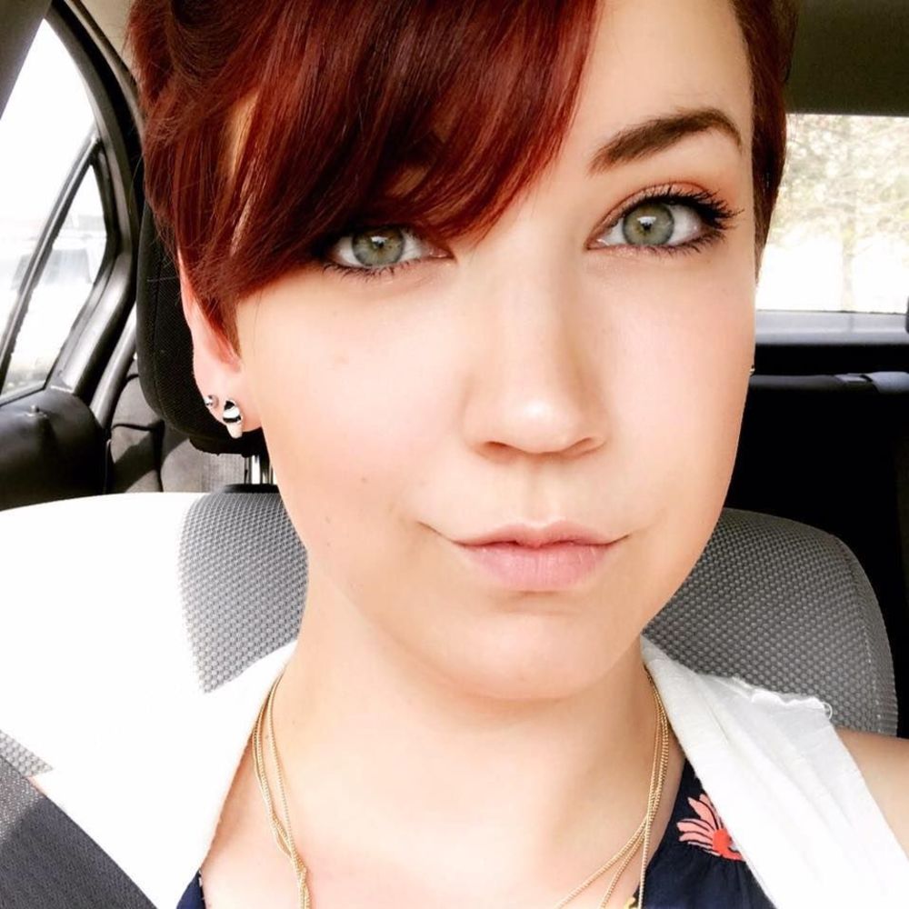 Meet your Posher, Elizabeth