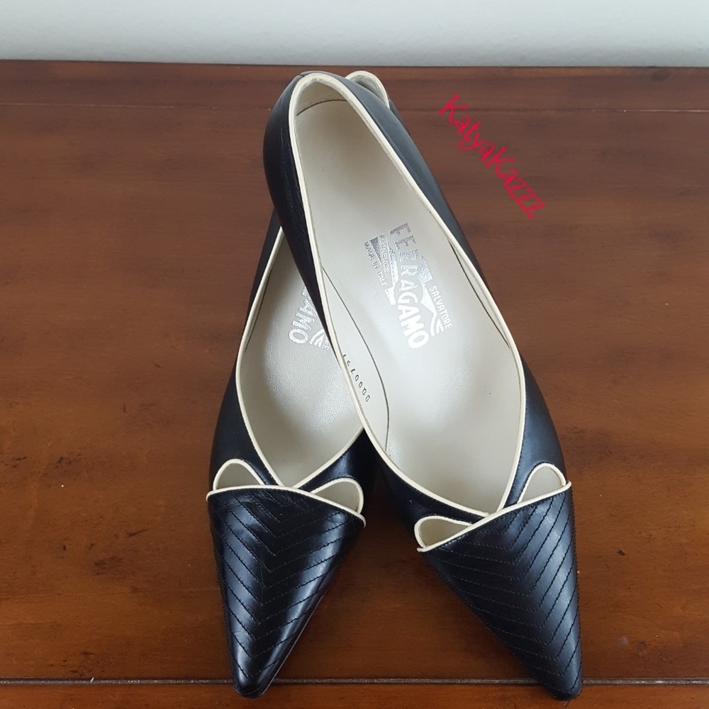 ❤NWOT❤ SALVATORE FERRAGAMO PUMPS❤