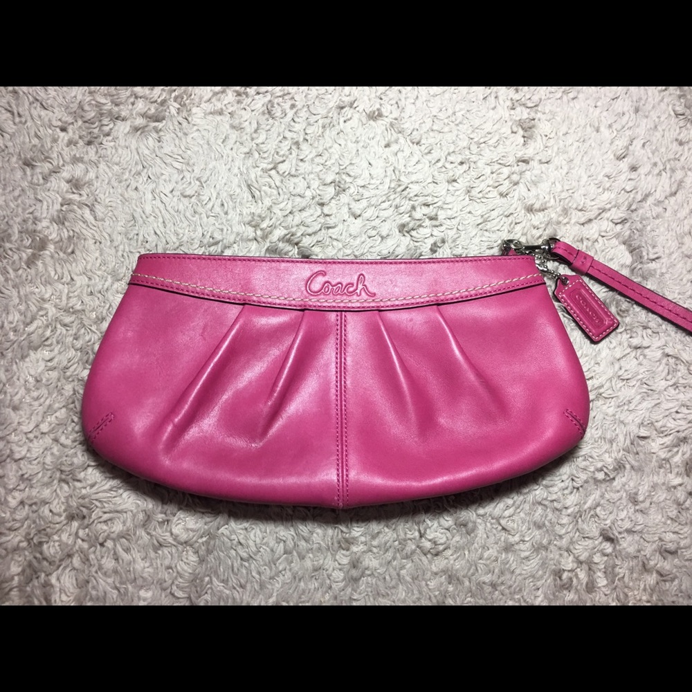 Sale! Coach wristlet!