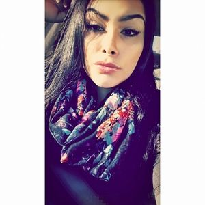 Meet your Posher, Stefanny