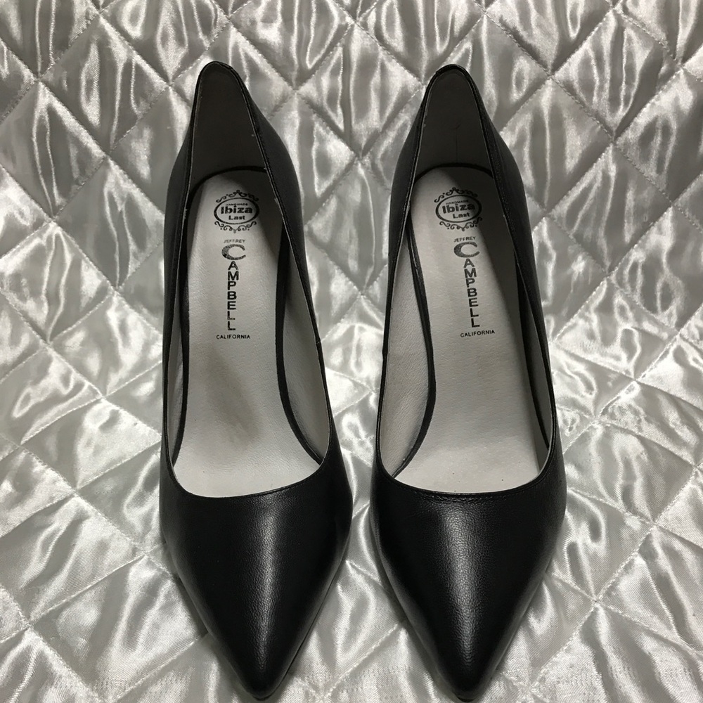 Darling JeffreyCampbell pumps!!!