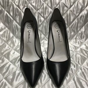 Darling JeffreyCampbell pumps!!!