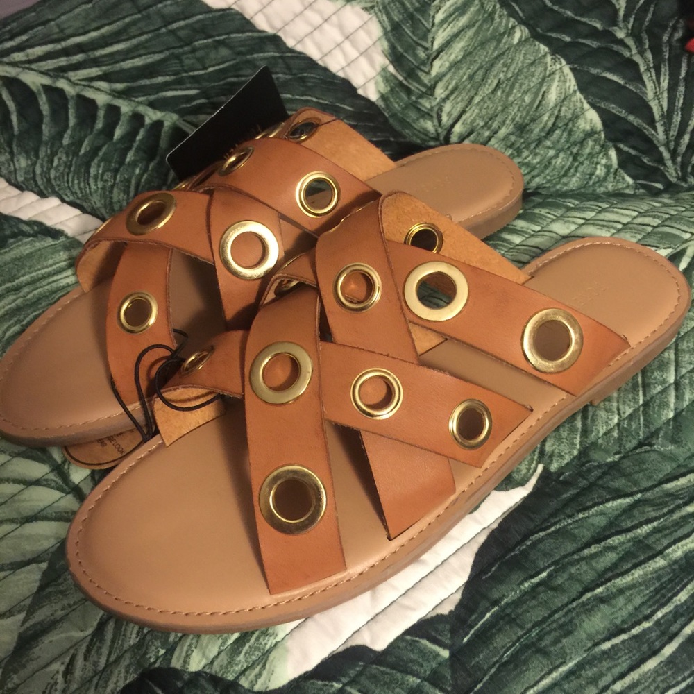 FOREVER 21 SANDALS