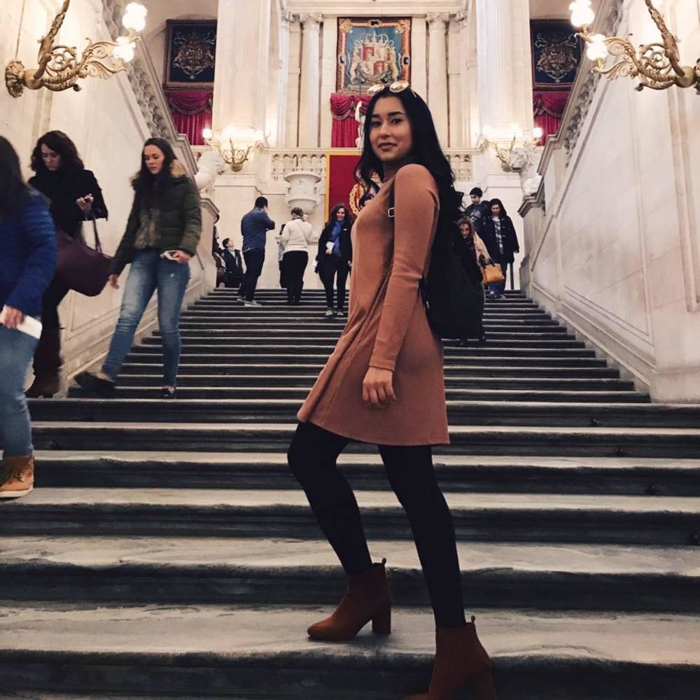 Meet your Posher, Laila
