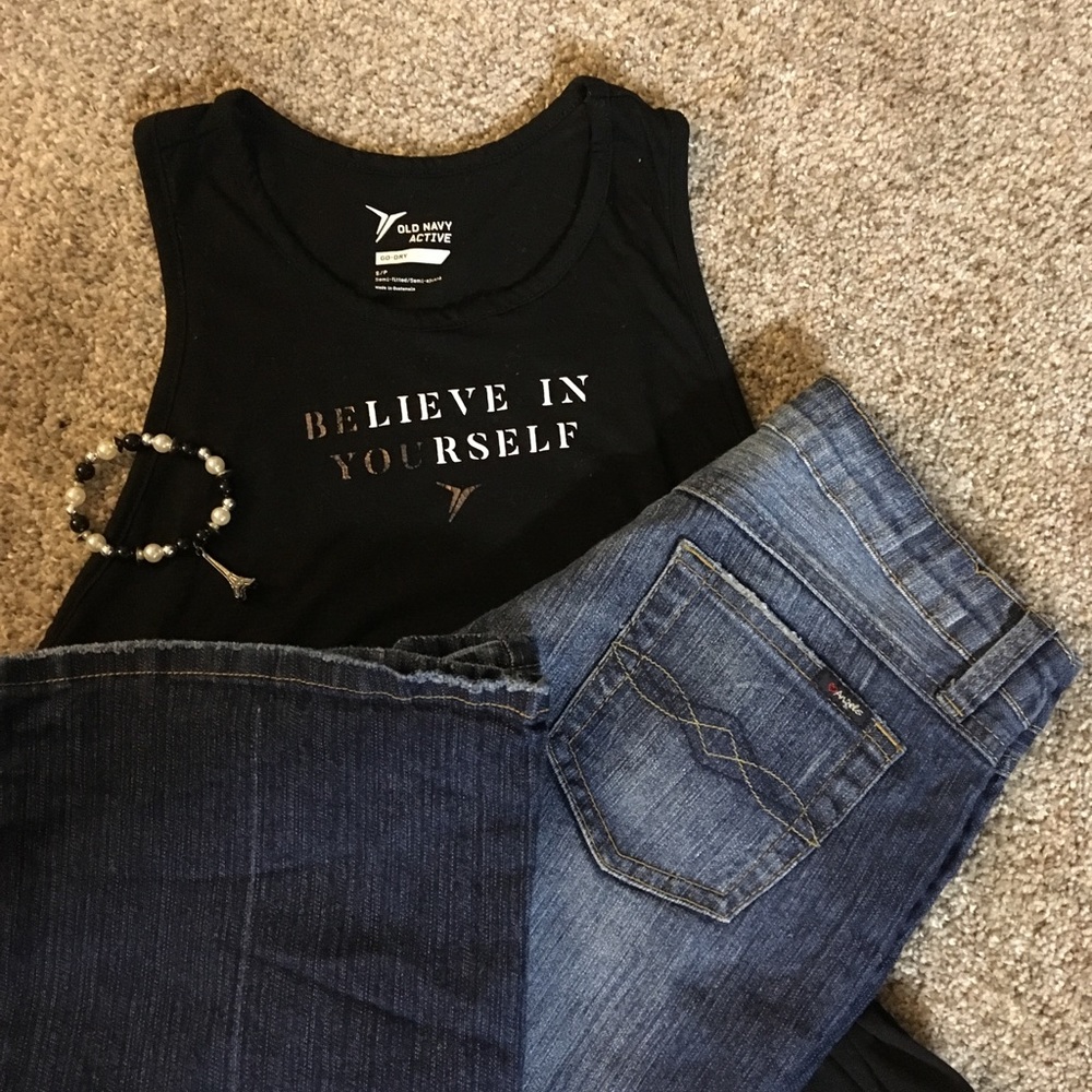 Bundle outfit (tank top, bracelet, jeans)