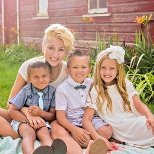 Meet your Posher, Julie