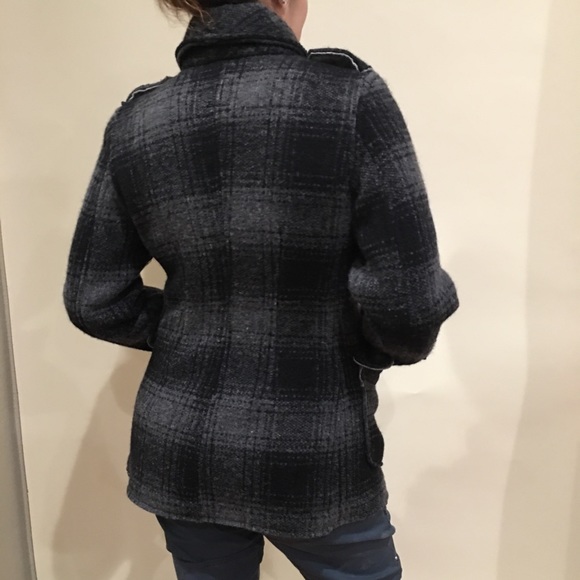 💖HOST PICK 💖 Wool flannel jacket - Picture 4 of 8