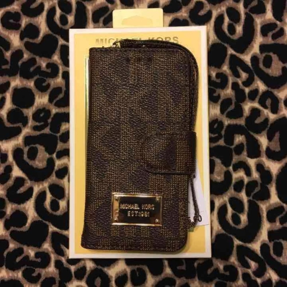 MK Brown wallet case for iPhone 7