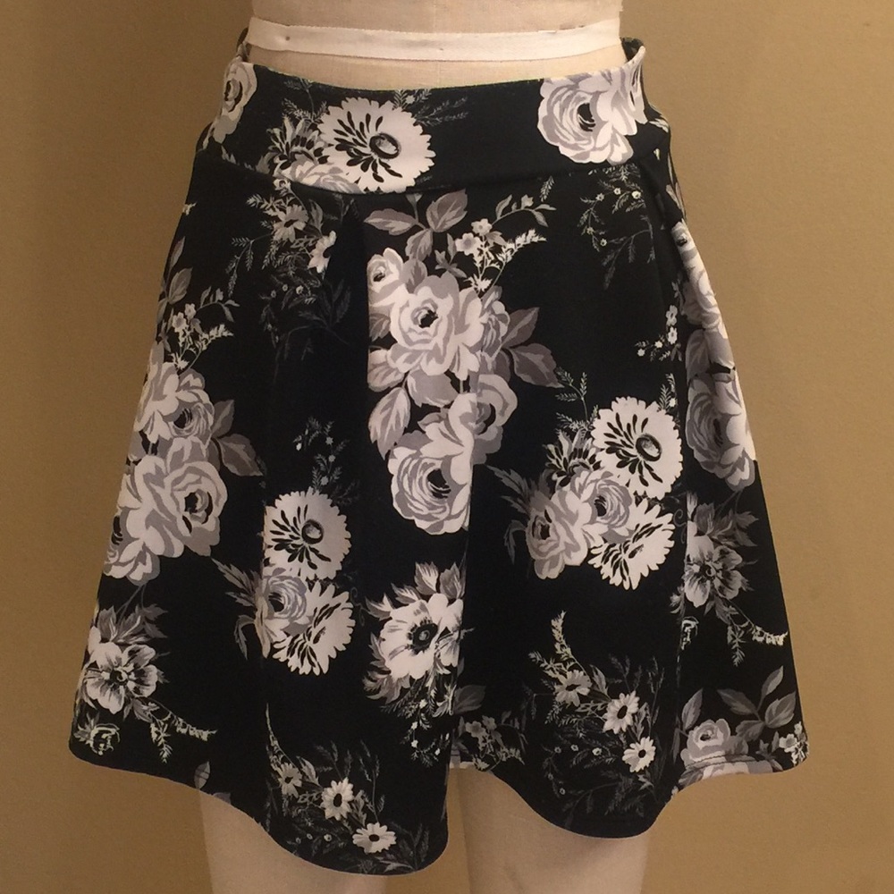 Charlotte Russe floral skirt
