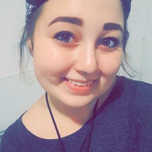 Meet your Posher, Halley