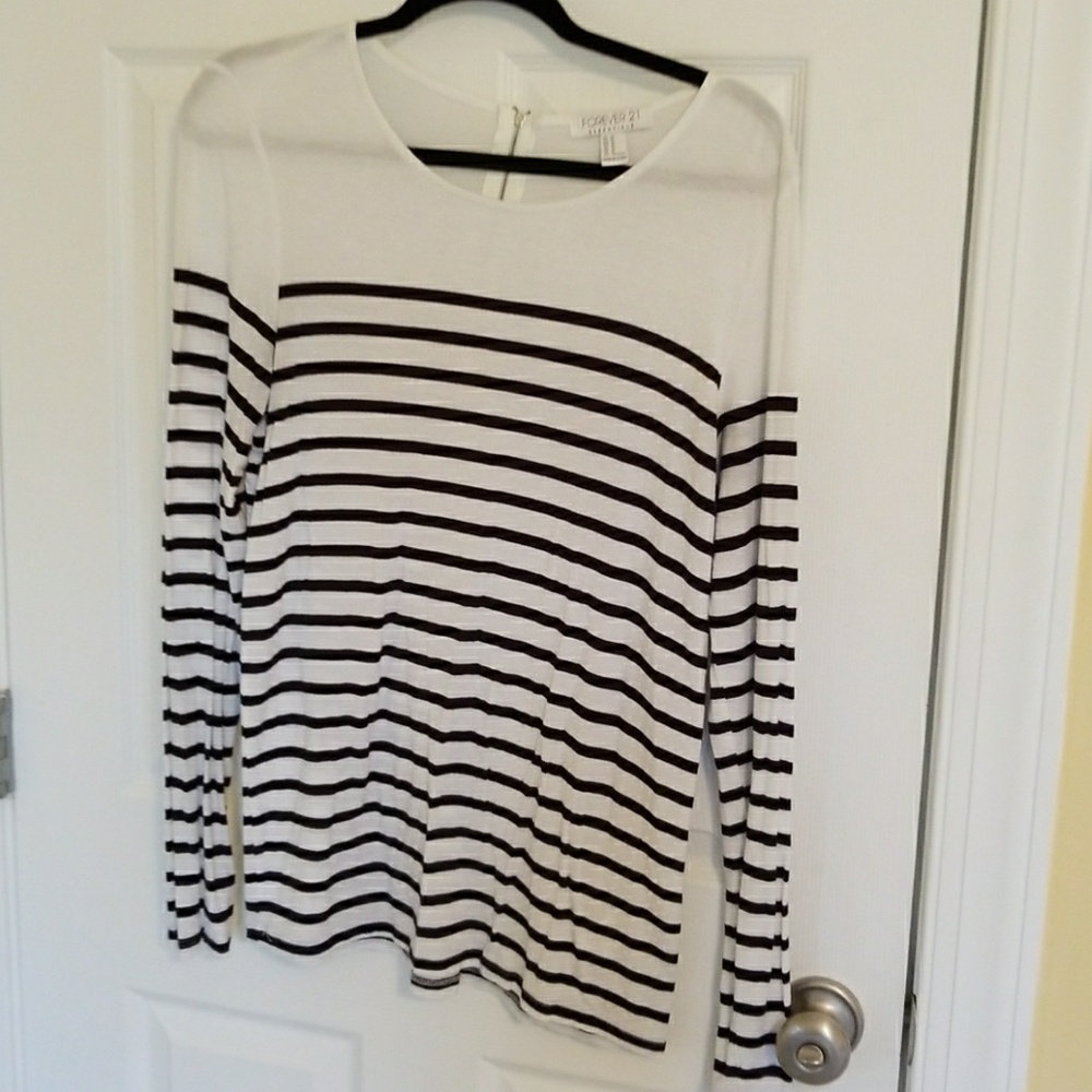 Long sleeve top
