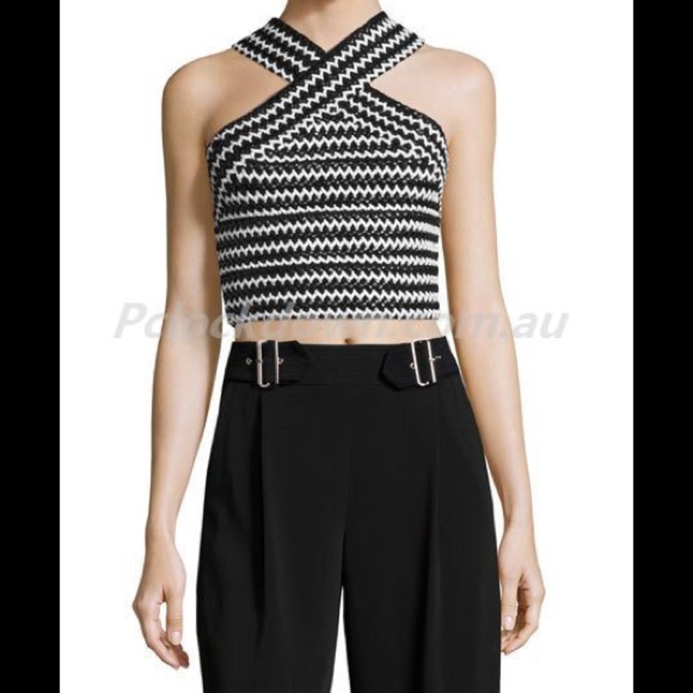 Elliatt Sculpture Black and White Crop Top Small