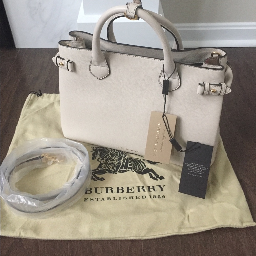 Burberry Medium Banner in Leather and House Check