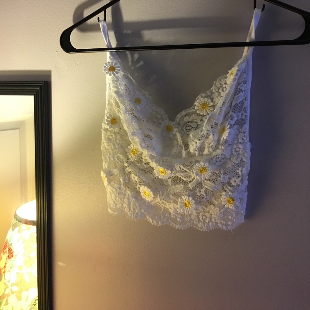lace daisy bralette