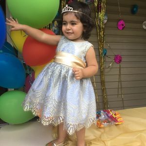 Meet your Posher, Maimoona