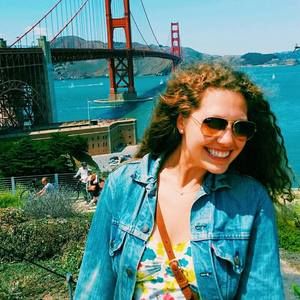 Meet your Posher, Olivia