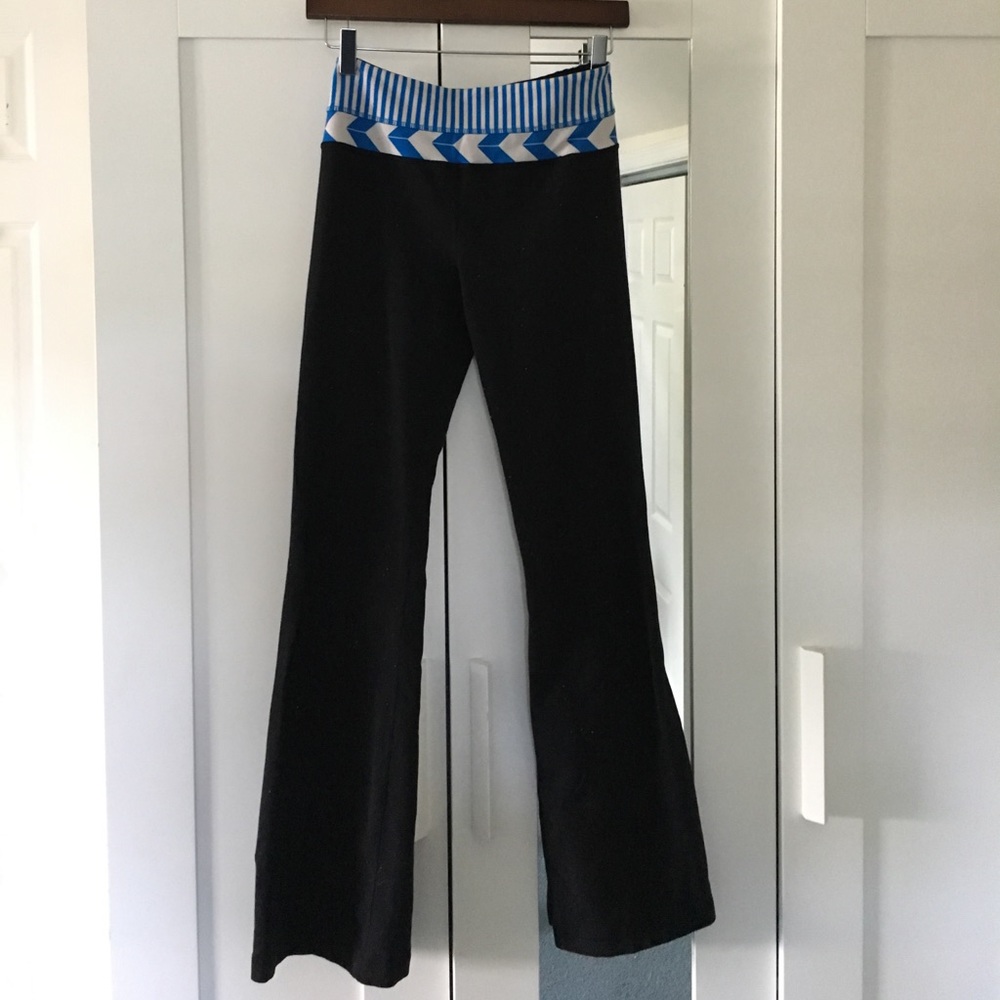 Lululemon yoga pants