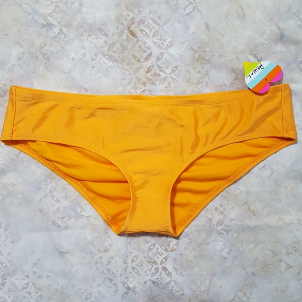 Kaiya bikini bottom Size Large