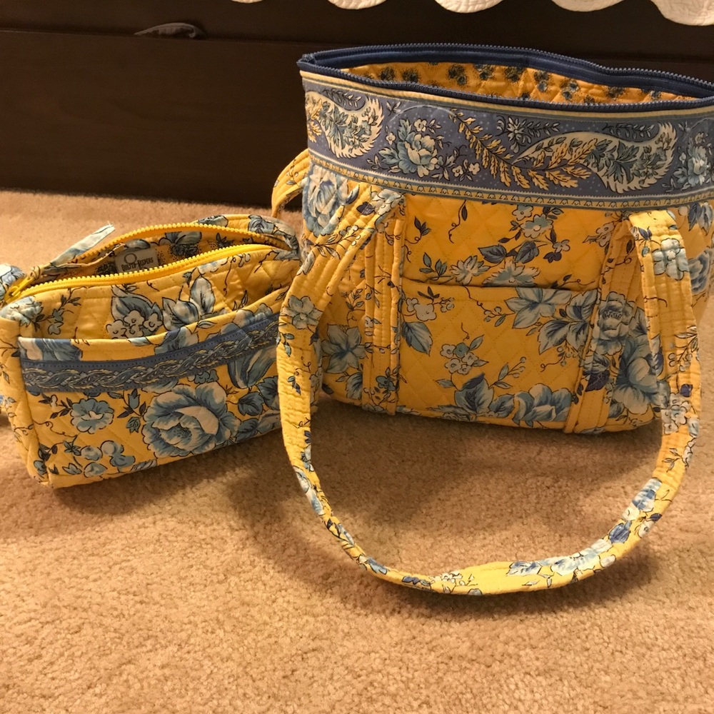 Floral quilted bag set