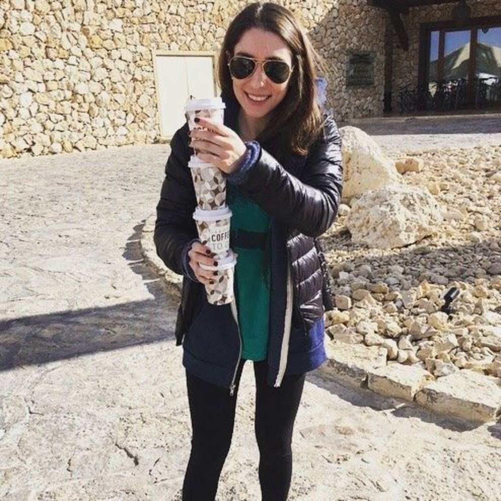 Meet your Posher, Lauren