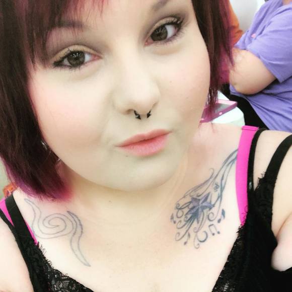 Meet your Posher, Ruby - Picture 1 of 1