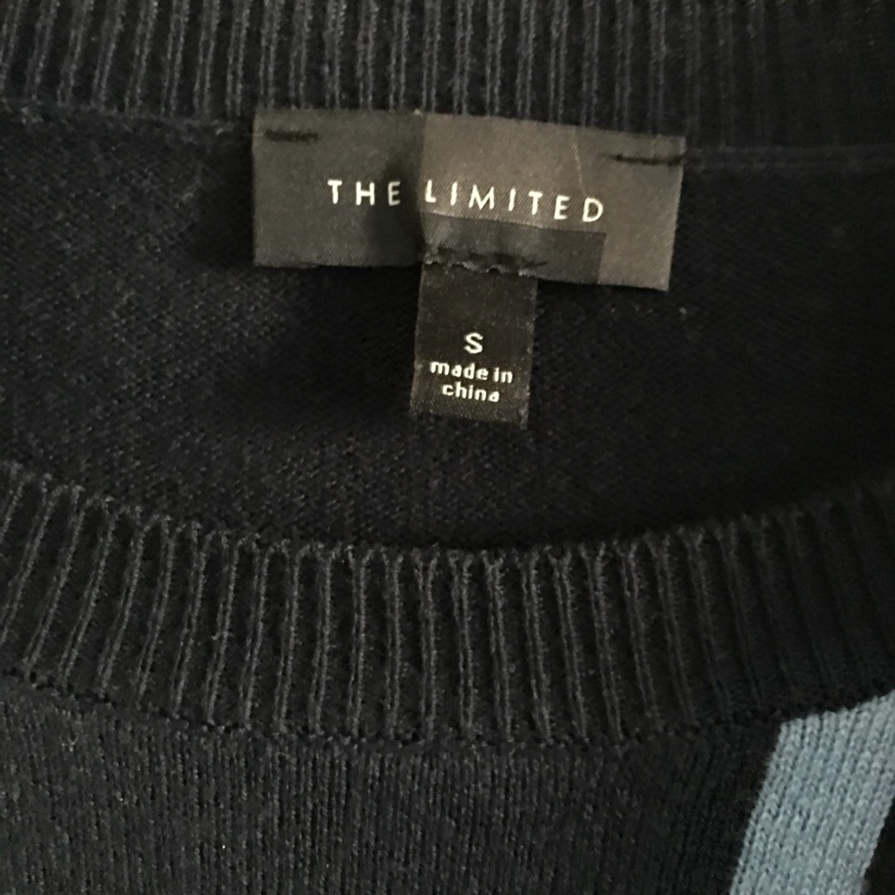 🌷The Limited Sweater🌷 - Picture 3 of 4