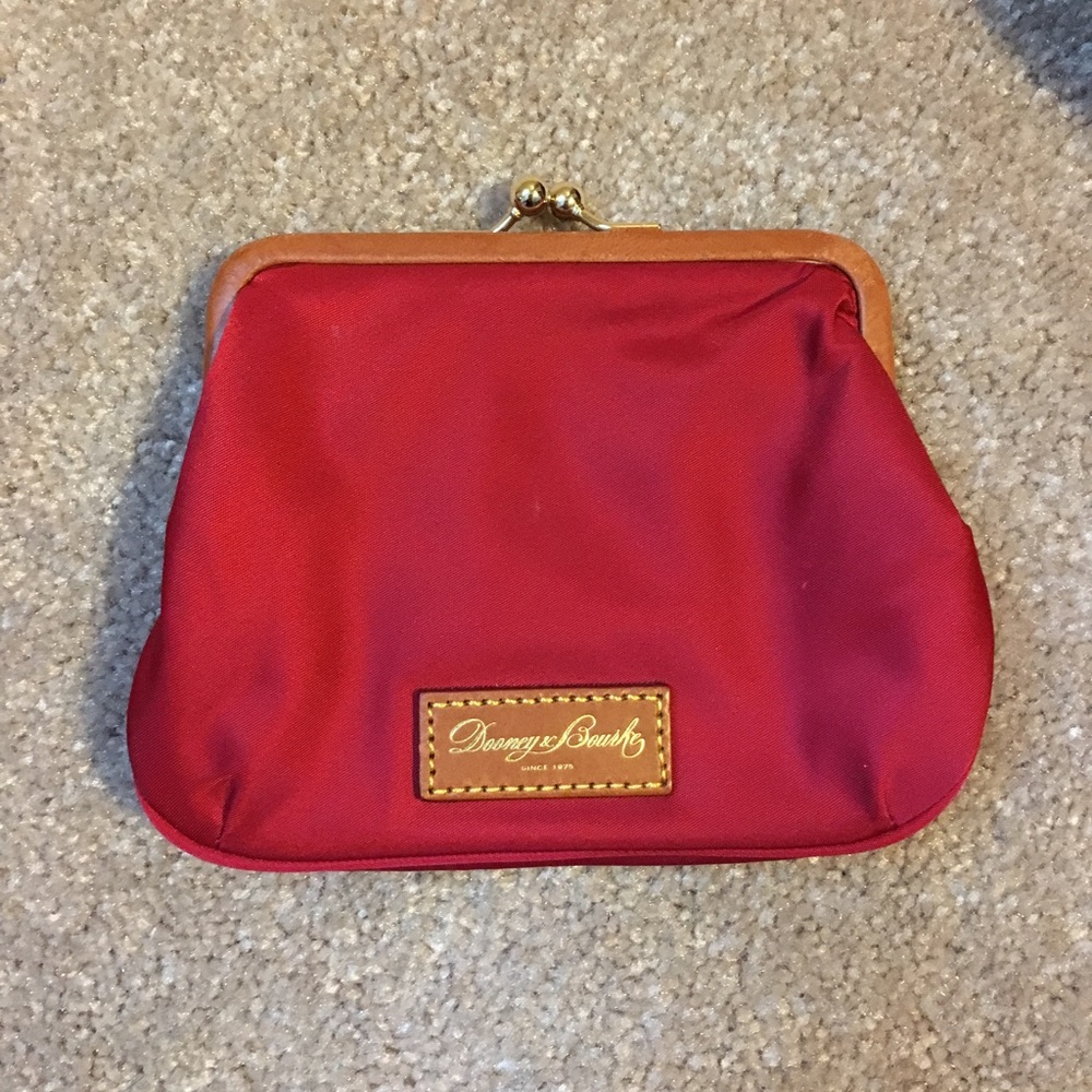 Dooney and Bourke change purse