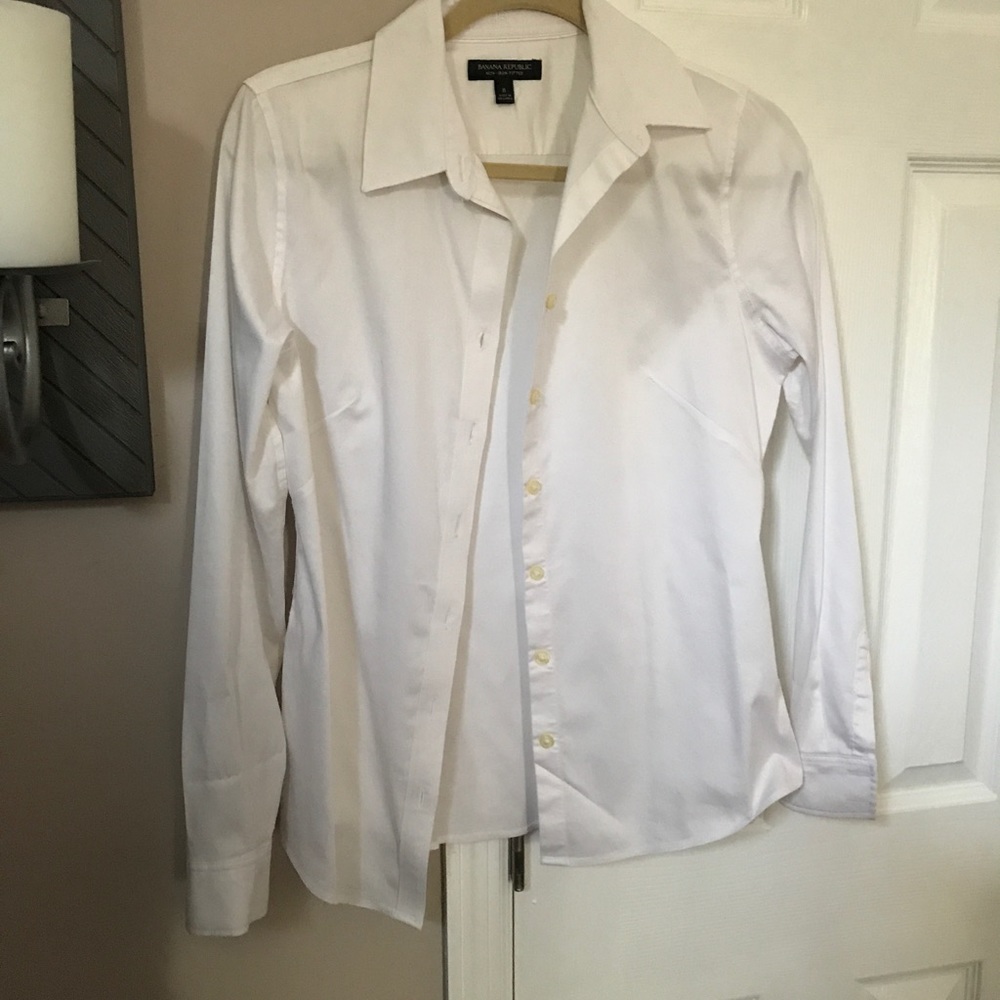 Classic Banana Republic Button Down Shirt