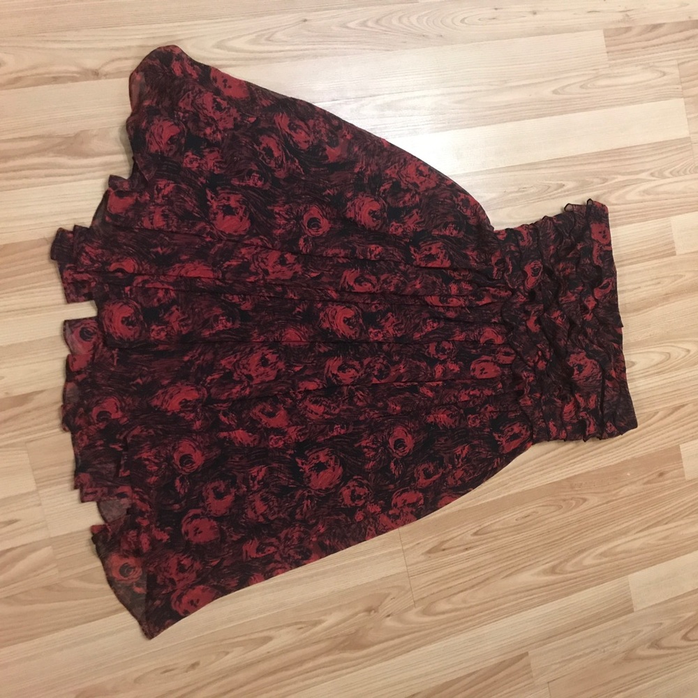 Limited Red Rose pattern dress