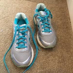 Brooks Adrenaline GTS 16 Road Running Shoes