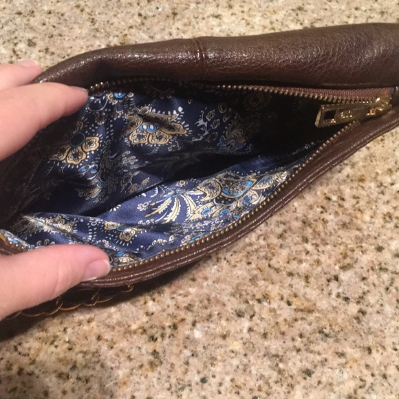 Clutch/Wristlet - Picture 3 of 4