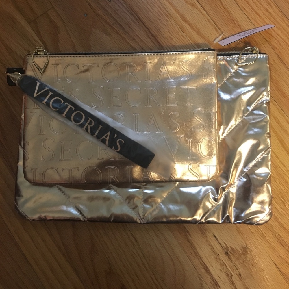 BNWT Victoria Secret Clutch set