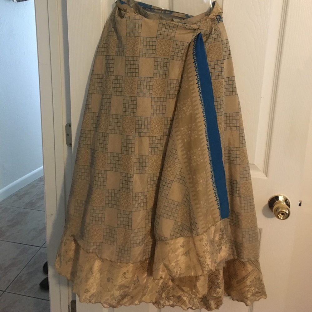 Beautiful wrap 100% silk skirt