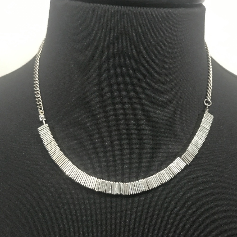 Mini statement necklace