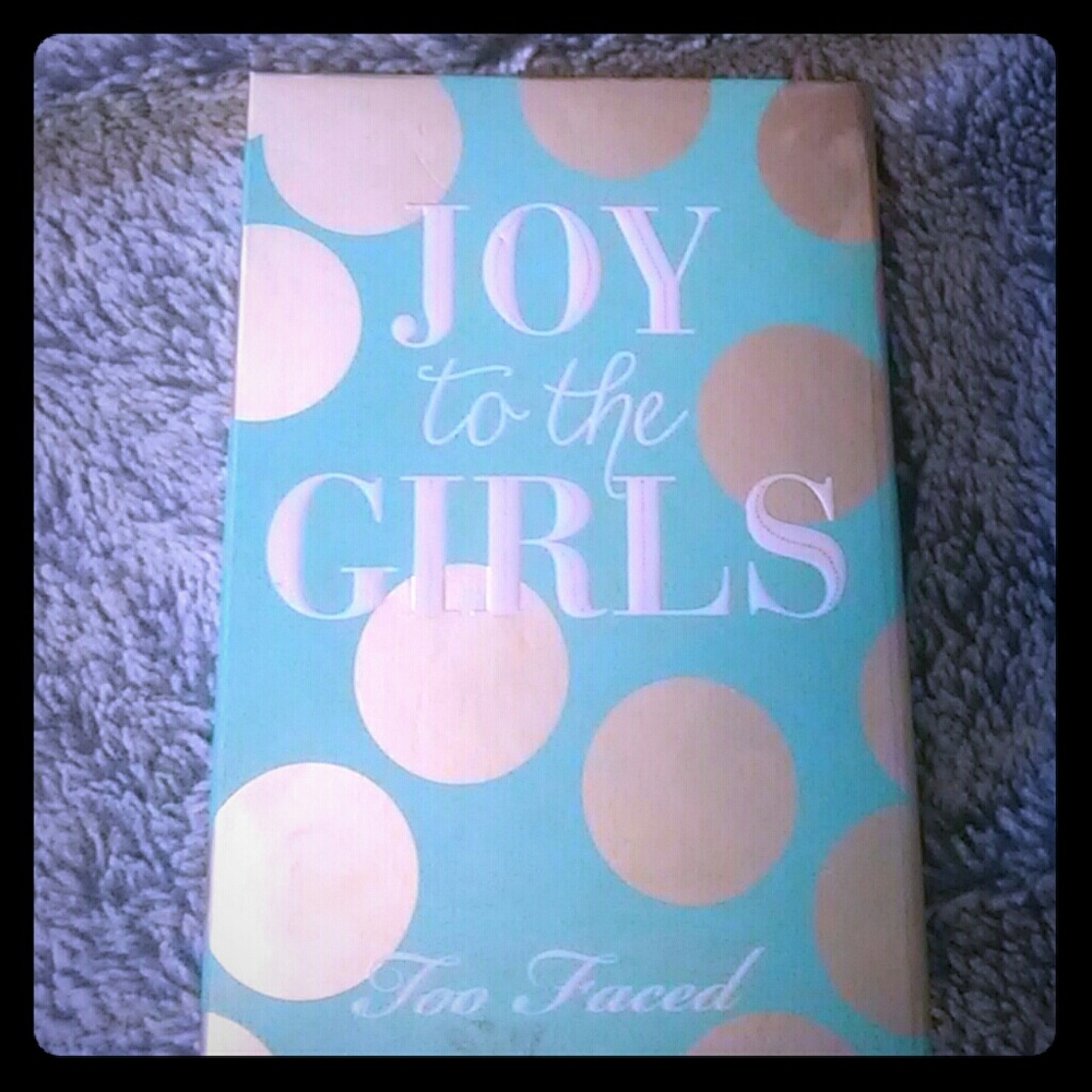 Joy to the girls palette