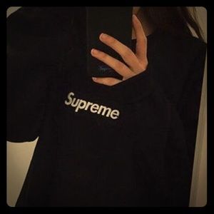 Supreme crew neck sweatshirt