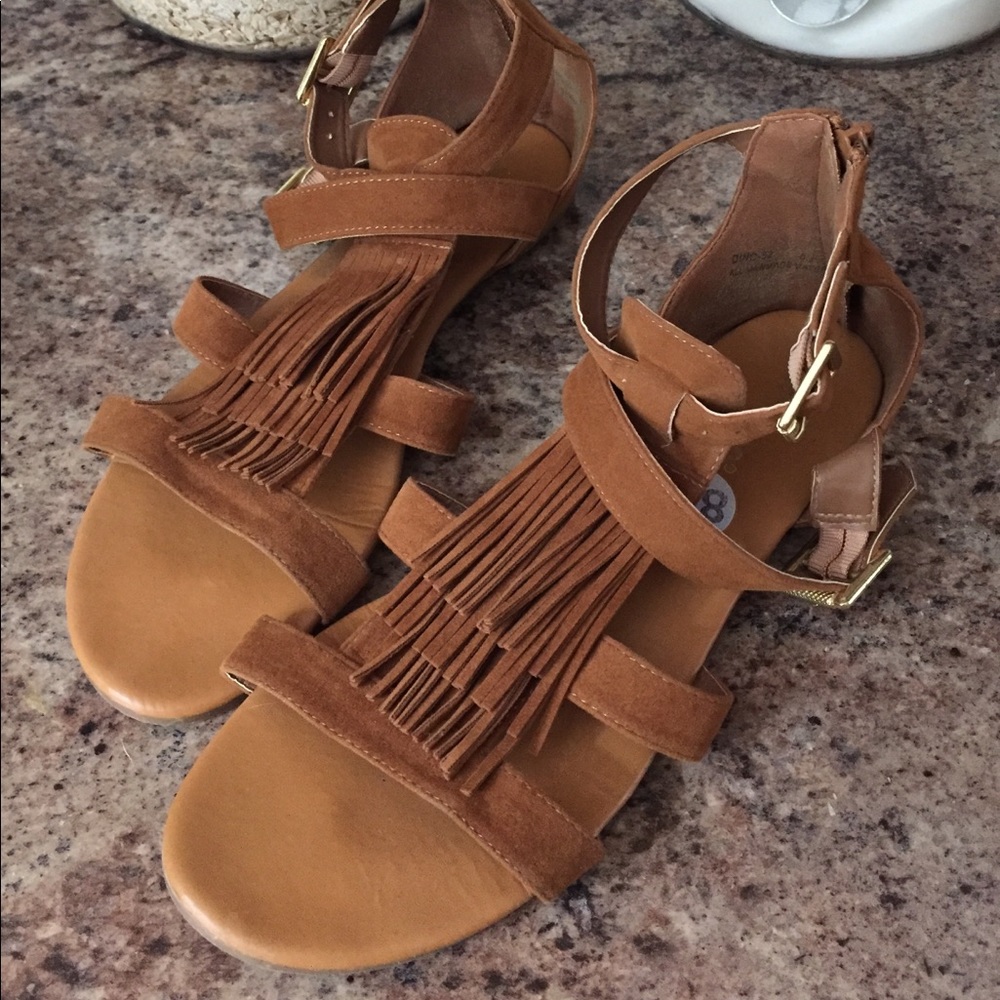 Dollhouse brand gladiators sandals