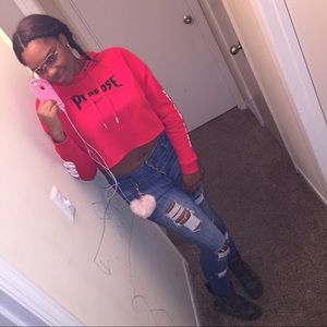 Meet your Posher, Tay