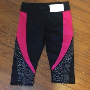 Fabletics Crop Capri