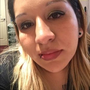 Meet your Posher, Jazmin