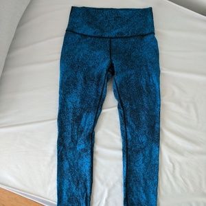 Lululemon crop leggings 10