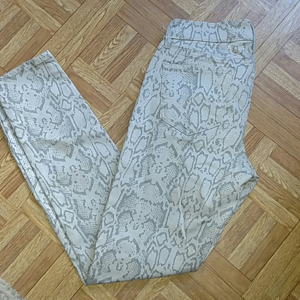 Old Navy Rock Star Jeans