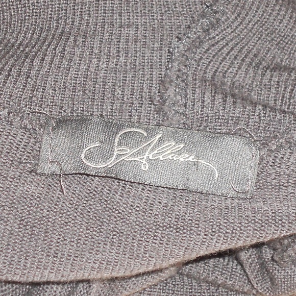 SoAllure Wool Charcoal Gray Turtleneck Sz S - Picture 4 of 4
