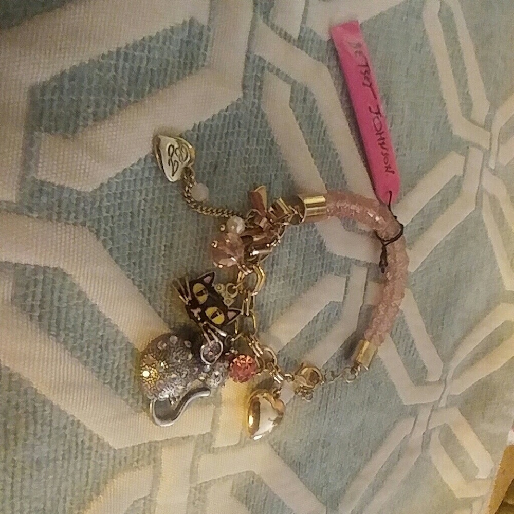 BETSEY JOHNSON CAT AND MOUSE BRACELET