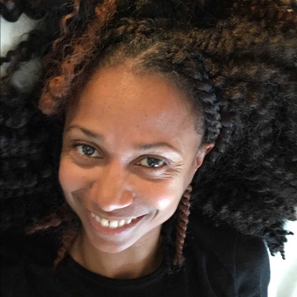 Meet your Posher, Olivia