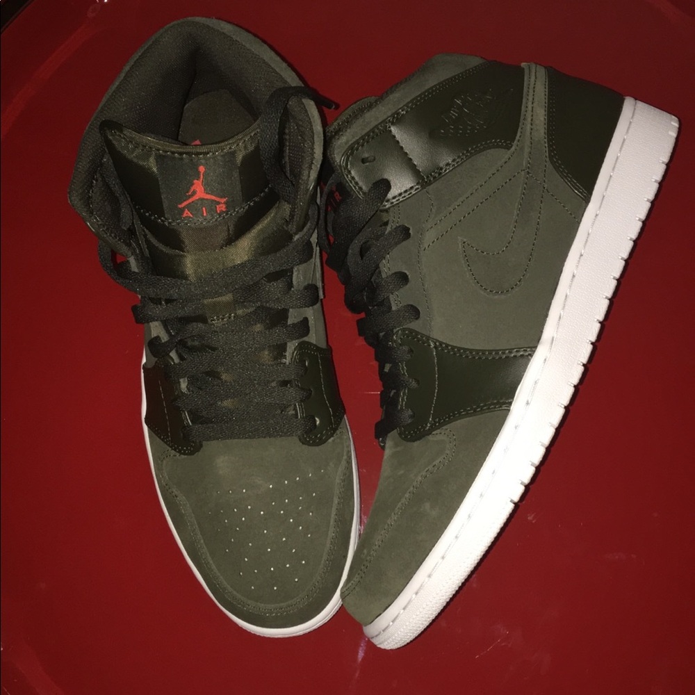 Suede Olive Jordan 1's