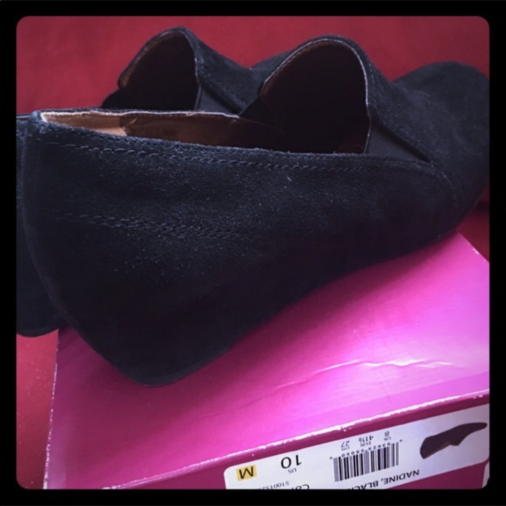 Black suede low wedge shoes