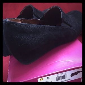 Black suede low wedge shoes