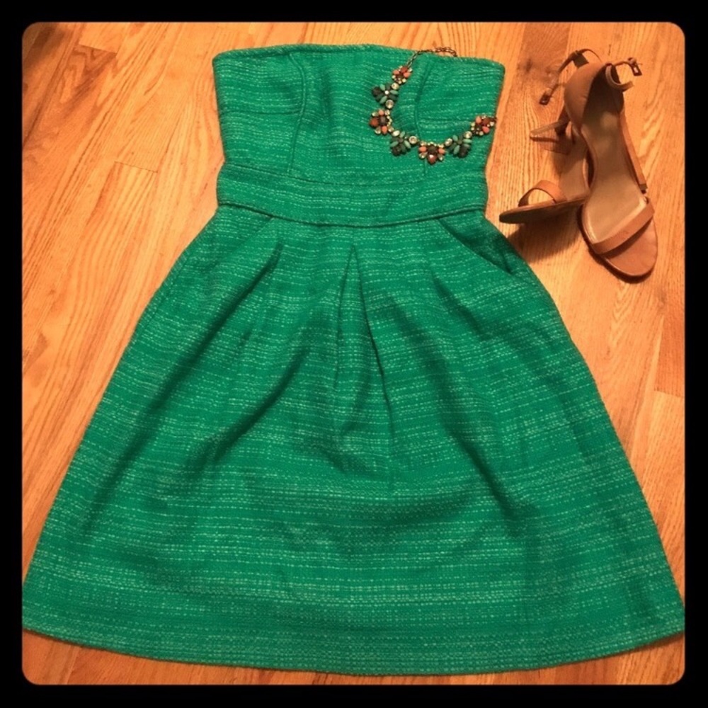 Green Size 2 Excellent Condition BR Strapless